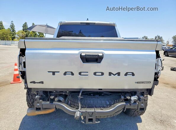 3TYLC5LN5ST035291 2025 TOYOTA TACOMA Silver Rear view