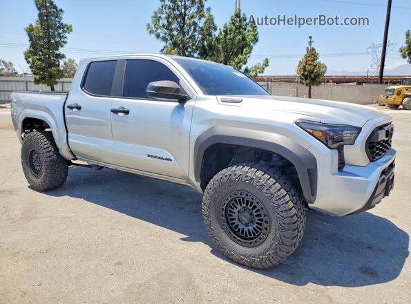 3TYLC5LN5ST035291 2025 TOYOTA TACOMA Silver Front right