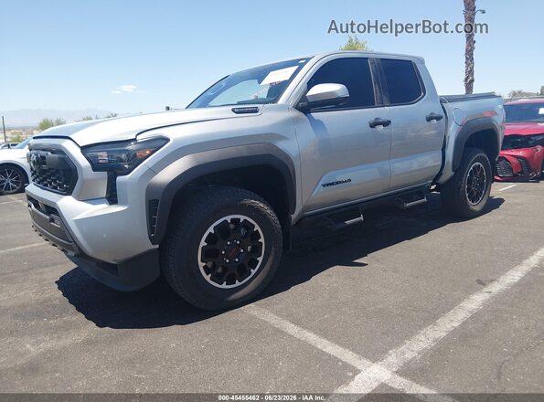 3TYLC5LNXRT013216 2024 TOYOTA TACOMA HYBRID Silver წინა მარცხენა ხედი სამი მეოთხედიდან