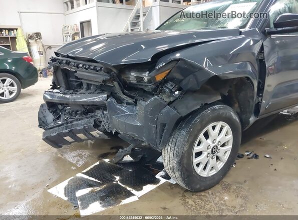 3TYLD5KN3RT001214 2024 TOYOTA TACOMA Gray Widok z przodu