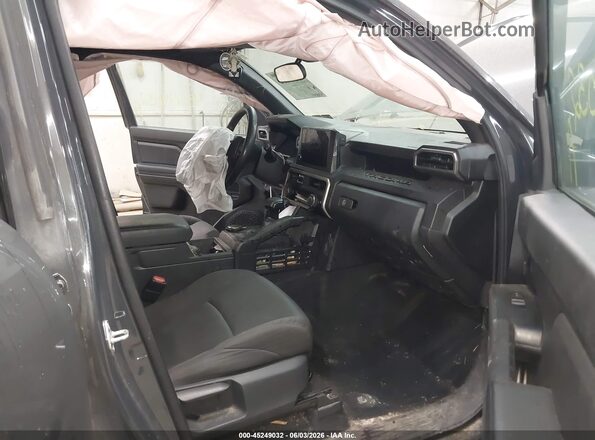 3TYLD5KN3RT001214 2024 TOYOTA TACOMA Gray Widok wnętrza z przodu