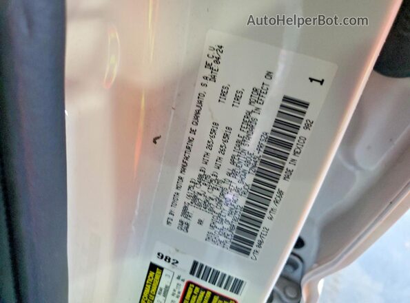 3TYLE5JN8RT023532 2024 TOYOTA TACOMA White Engine compartment view