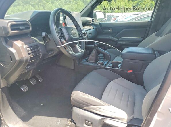 3TYLE5JN8RT023532 2024 TOYOTA TACOMA White Front interior view