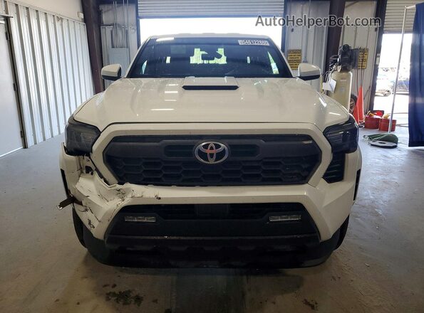 3TYLE5JN8RT023532 2024 TOYOTA TACOMA White Front view