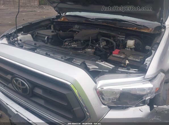 3TYRX5GN8NT051952 2022 TOYOTA TACOMA Silver Widok z tyłu