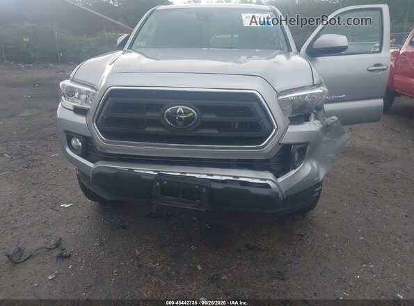 3TYRX5GN8NT051952 2022 TOYOTA TACOMA Silver Widok zestawu wskaźników