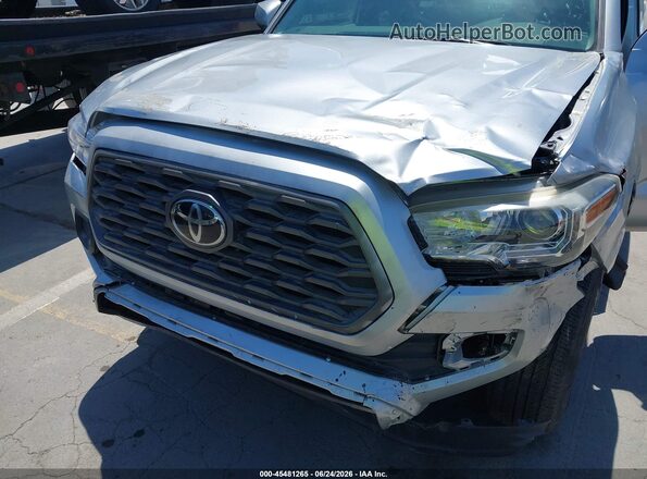 3TYRX5GNXNT052035 2022 TOYOTA TACOMA Серебряный Вид спереди