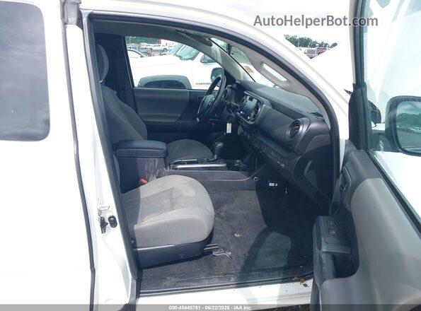 3TYRX5GNXNT053251 2022 TOYOTA TACOMA White Вид салону спереду