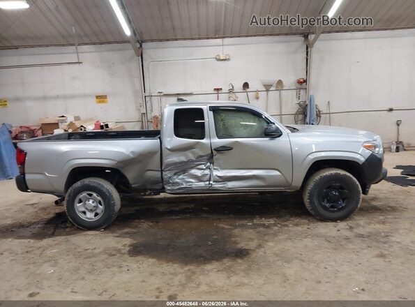3TYSX5ENXNT012008 2022 TOYOTA TACOMA Silver 360 interior view