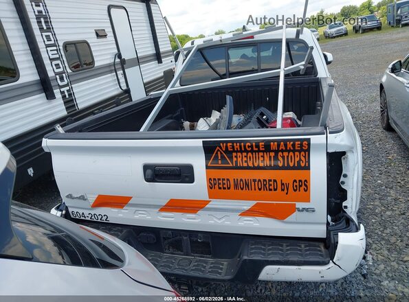 3TYSZ5AN5NT062881 2022 TOYOTA TACOMA White 