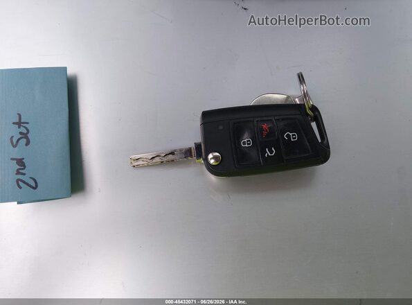 3VV0B7AX0LM158968 2020 VOLKSWAGEN TIGUAN Серый Вид панели приборов