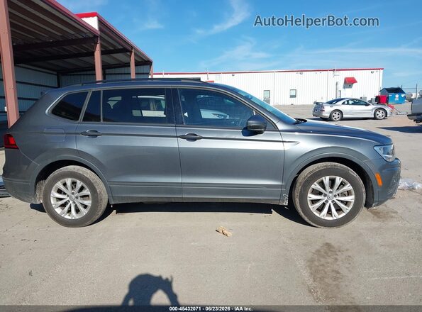 3VV0B7AX0LM158968 2020 VOLKSWAGEN TIGUAN Серый Вид задней части салона
