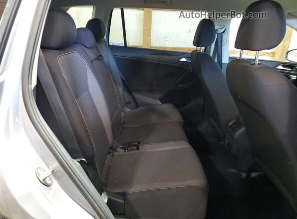 3VV0B7AX0MM013592 2021 VOLKSWAGEN TIGUAN Серебряный Вид задней части салона