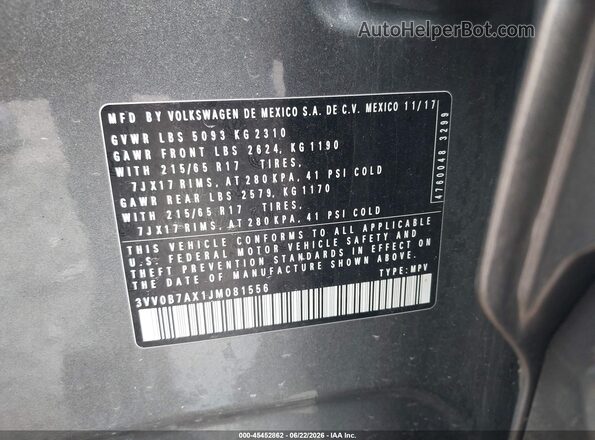 3VV0B7AX1JM081556 2018 VOLKSWAGEN TIGUAN Gray ძრავის განყოფილების ხედი