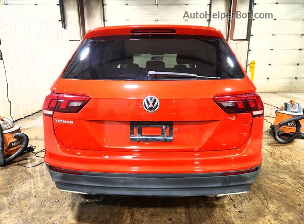 3VV0B7AX1KM052785 2019 VOLKSWAGEN TIGUAN Orange Вид ззаду