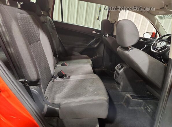 3VV0B7AX1KM052785 2019 VOLKSWAGEN TIGUAN Orange Вид задньої частини салону