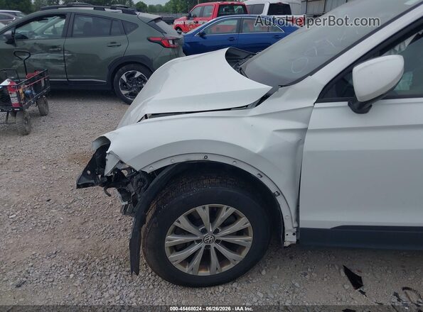 3VV0B7AX2JM094803 2018 VOLKSWAGEN TIGUAN Белый Вид спереди