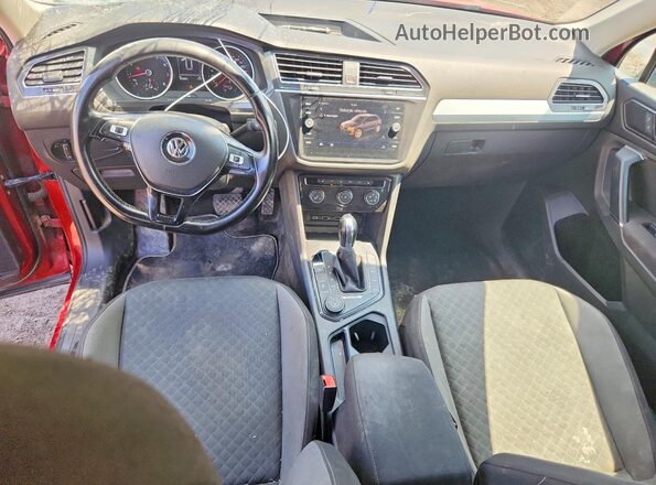 3VV0B7AX3JM016529 2018 VOLKSWAGEN TIGUAN Burgundy Вид панелі приладів