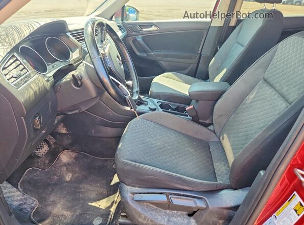 3VV0B7AX3JM016529 2018 VOLKSWAGEN TIGUAN Burgundy Вид салону спереду