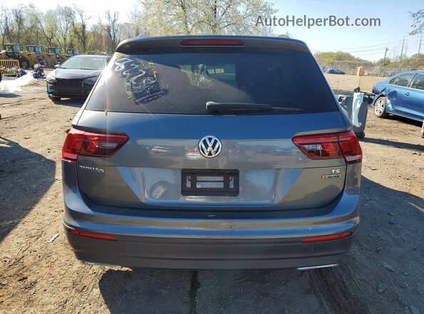 3VV0B7AX4JM106093 2018 VOLKSWAGEN TIGUAN Gray Rear view