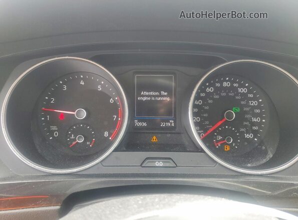 3VV0B7AX4JM154502 2018 VOLKSWAGEN TIGUAN Black 