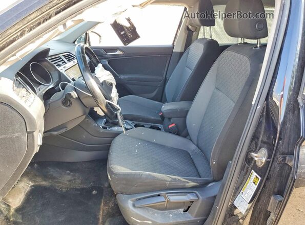 3VV0B7AX5JM008089 2018 VOLKSWAGEN TIGUAN Черный Вид салона спереди