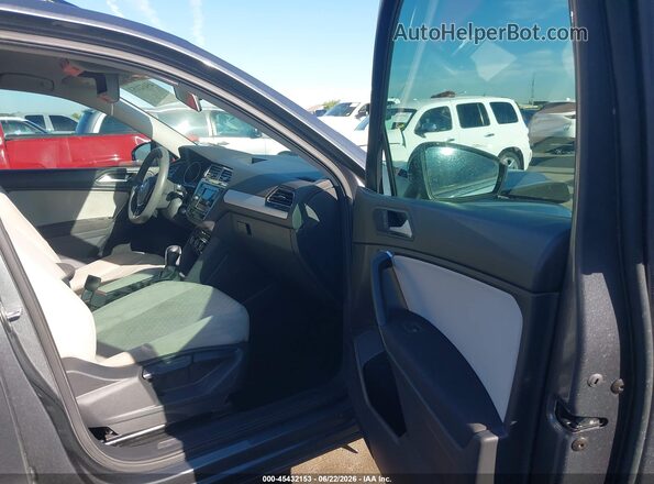 3VV0B7AX6KM035674 2019 VOLKSWAGEN TIGUAN Gray Vista interior delantera