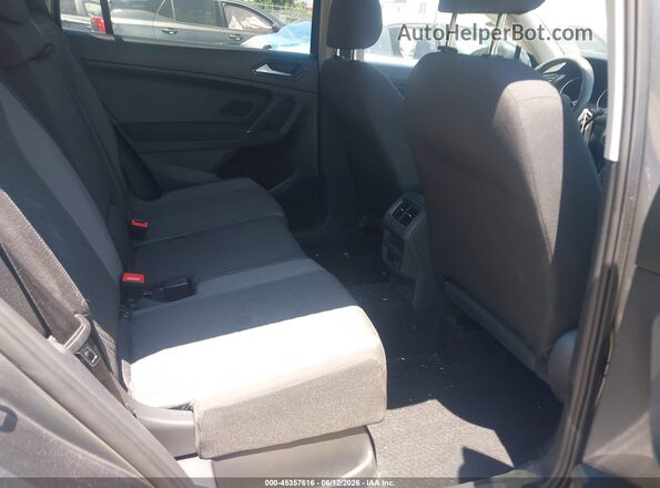 3VV0B7AX7JM095512 2018 VOLKSWAGEN TIGUAN Gray VIN կոդի պիտակի տեսք
