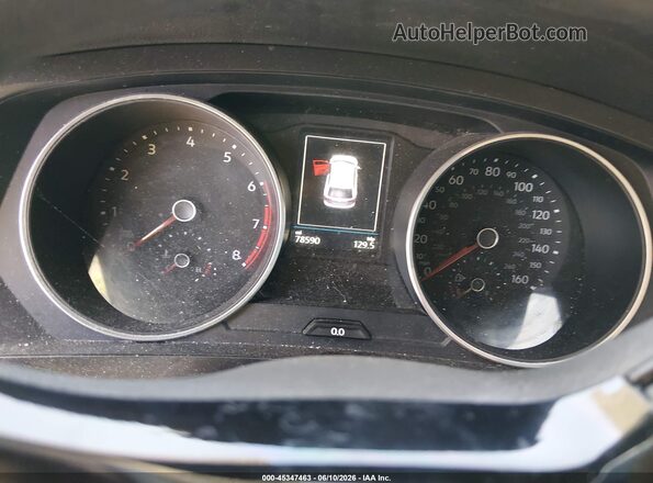 3VV0B7AX8JM040325 2018 VOLKSWAGEN TIGUAN Red უკანა სავარძლების ხედი