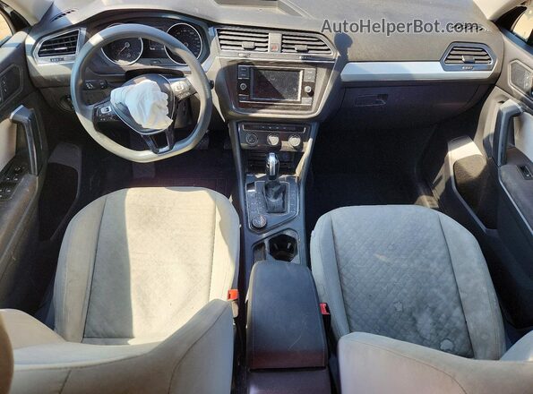 3VV0B7AX8KM053836 2019 VOLKSWAGEN TIGUAN Black Dashboard view