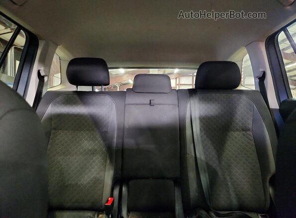 3VV0B7AX8KM095553 2019 VOLKSWAGEN TIGUAN Gray 
