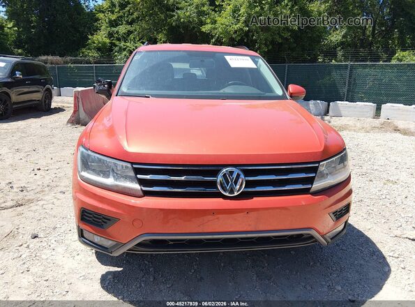 3VV0B7AX9JM014574 2018 VOLKSWAGEN TIGUAN Красный Вид задней части салона