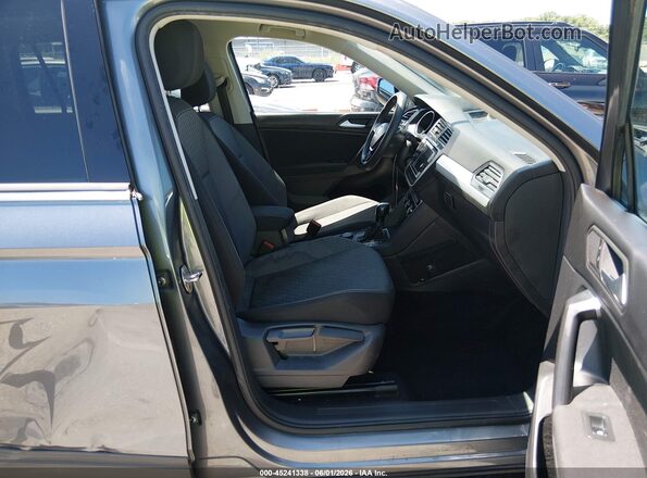 3VV0B7AX9MM088257 2021 VOLKSWAGEN TIGUAN Gray Widok wnętrza z przodu