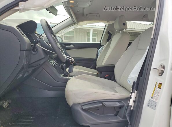 3VV1B7AX0KM174672 2019 VOLKSWAGEN TIGUAN White 