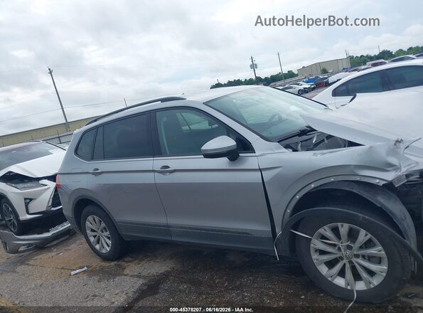 3VV1B7AX0LM057224 2020 VOLKSWAGEN TIGUAN Silver Rear interior view