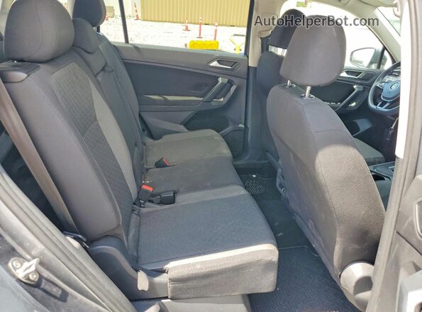 3VV1B7AX1KM145942 2019 VOLKSWAGEN TIGUAN Gray Вид задньої частини салону