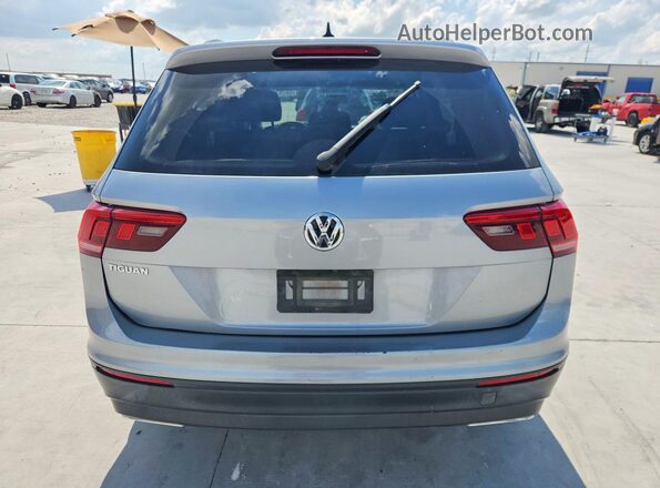 3VV1B7AX1LM047527 2020 VOLKSWAGEN TIGUAN Silver Rear view