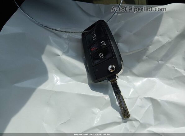 3VV1B7AX2JM055875 2018 VOLKSWAGEN TIGUAN Black Vista del salpicadero