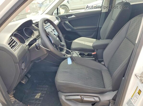 3VV1B7AX2KM079188 2019 VOLKSWAGEN TIGUAN White Widok wnętrza z przodu