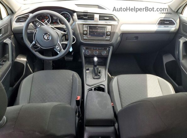 3VV1B7AX2KM079188 2019 VOLKSWAGEN TIGUAN White Widok deski rozdzielczej