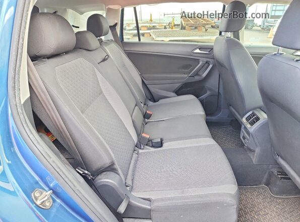3VV1B7AX2KM192879 2019 VOLKSWAGEN TIGUAN Blue Սալոնի հետևի տեսք