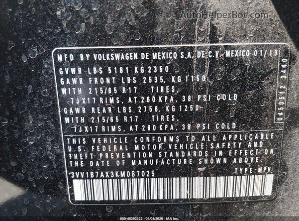 3VV1B7AX3KM087025 2019 VOLKSWAGEN TIGUAN Black Engine compartment view