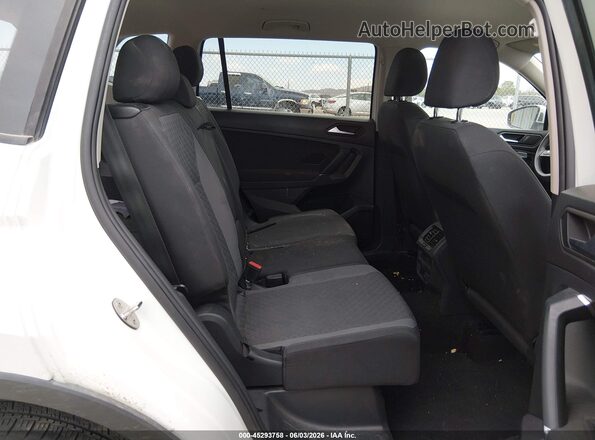 3VV1B7AX3LM004114 2020 VOLKSWAGEN TIGUAN White VIN sticker view