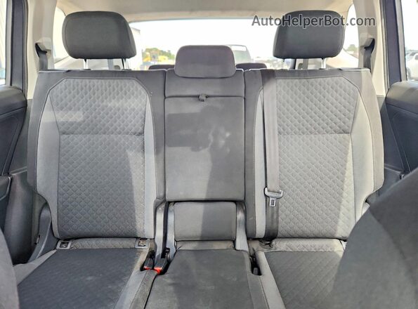 3VV1B7AX5JM089132 2018 VOLKSWAGEN TIGUAN Gray უკანა სავარძლების ხედი