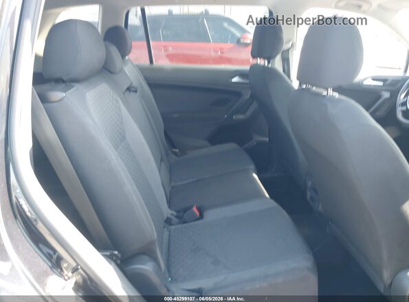 3VV1B7AX5JM090359 2018 VOLKSWAGEN TIGUAN Black VIN կոդի պիտակի տեսք