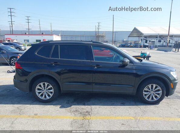 3VV1B7AX5JM090359 2018 VOLKSWAGEN TIGUAN Black Սալոնի հետևի տեսք