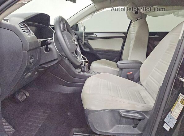 3VV1B7AX5NM005137 2022 VOLKSWAGEN TIGUAN Black Սալոնի դիմացի տեսք