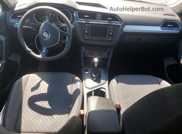 3VV1B7AX6JM010244 2018 VOLKSWAGEN TIGUAN Silver Dashboard view