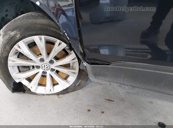 3VV1B7AX6JM017503 2018 VOLKSWAGEN TIGUAN Black Widok z przodu