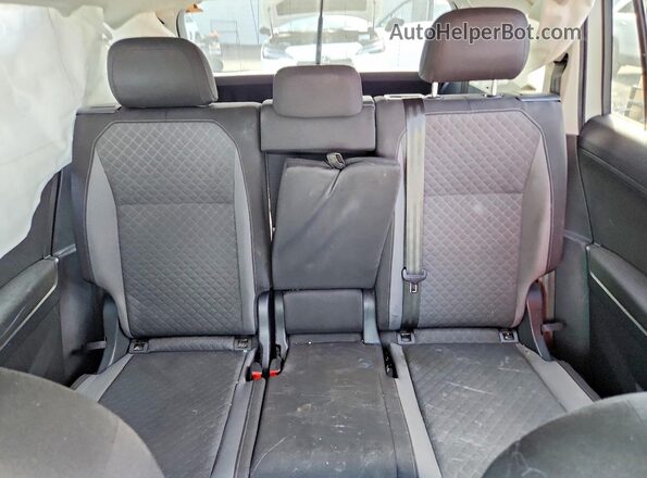 3VV1B7AX6LM141175 2020 VOLKSWAGEN TIGUAN White 